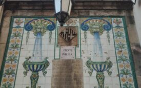 Ściana budynku na jednej z ulic Barcelony