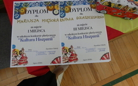 Dwa dyplomy za udział w konkursie